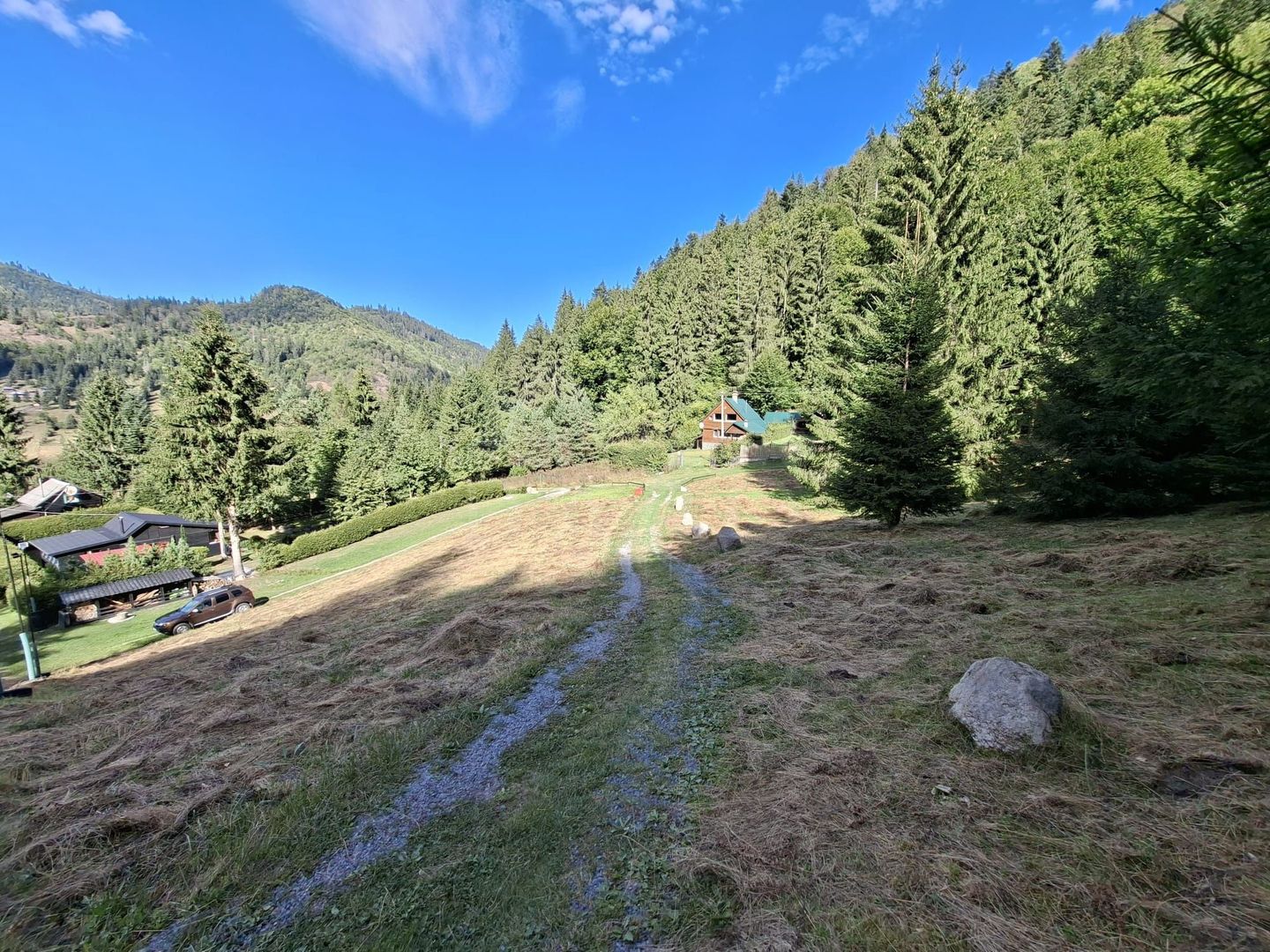Teren intravilan la munte - Poză 6