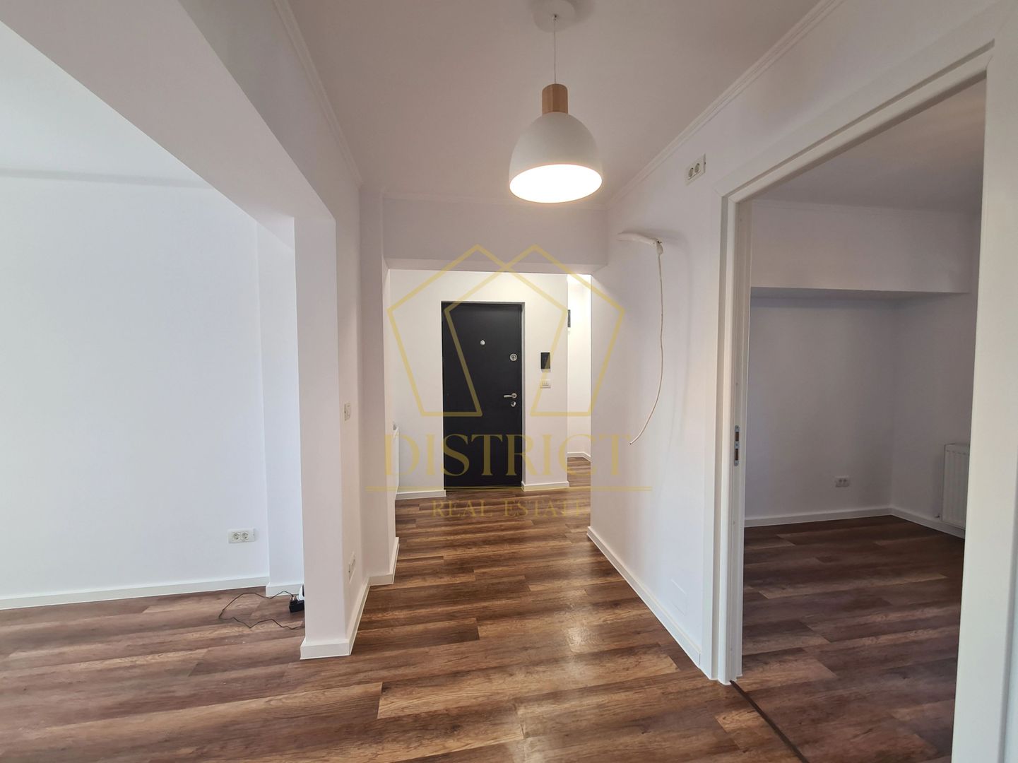 Apartament cu 4 camere renovat integral | Etaj 3 | Calea Sagului - Poză 17