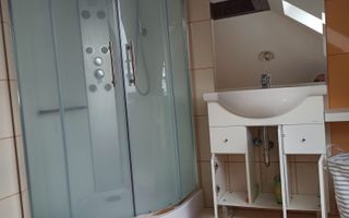 CASA CU 6 CAMERE ZONA CENTRAL - Poză 14