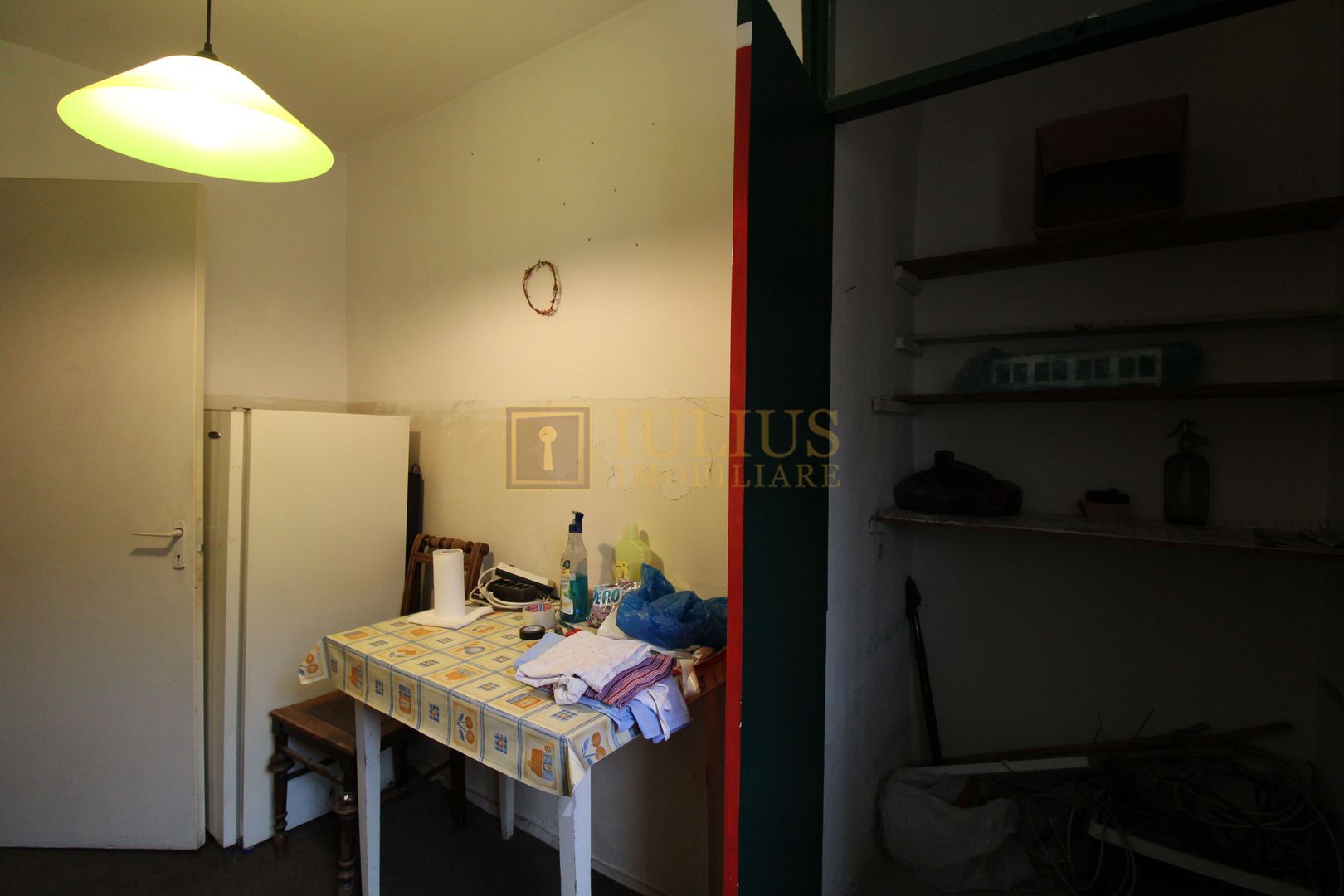 3camere, ideal pentru cei ce doresc sa renoveze de la zero un apartament. - Poză 19