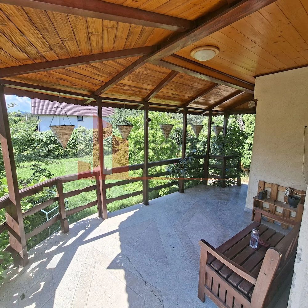 PROPIETAR URGENT Casa duplex BRAN arpox 300m utili, 1300mp teren - 2 case la pret de 1 apartament !! - Poză 8