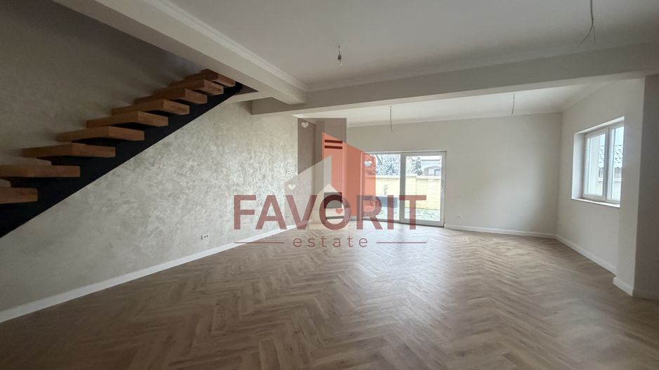 Disponibila imediat. Zona centrala. Toate utilitatile si asfalt - Poză 1