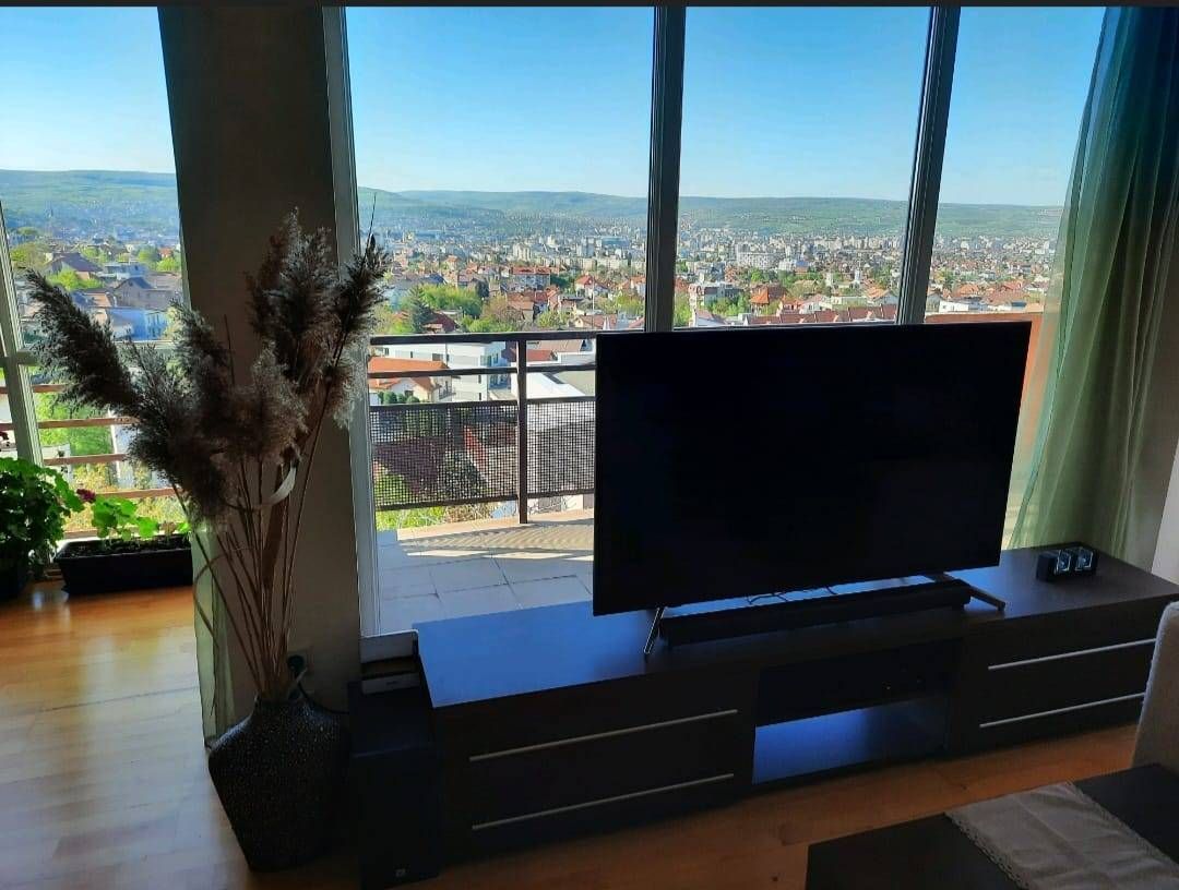 Apartament de închiriat – 3 camere, terasă panoramică, zona Grand Hote - Poză 1
