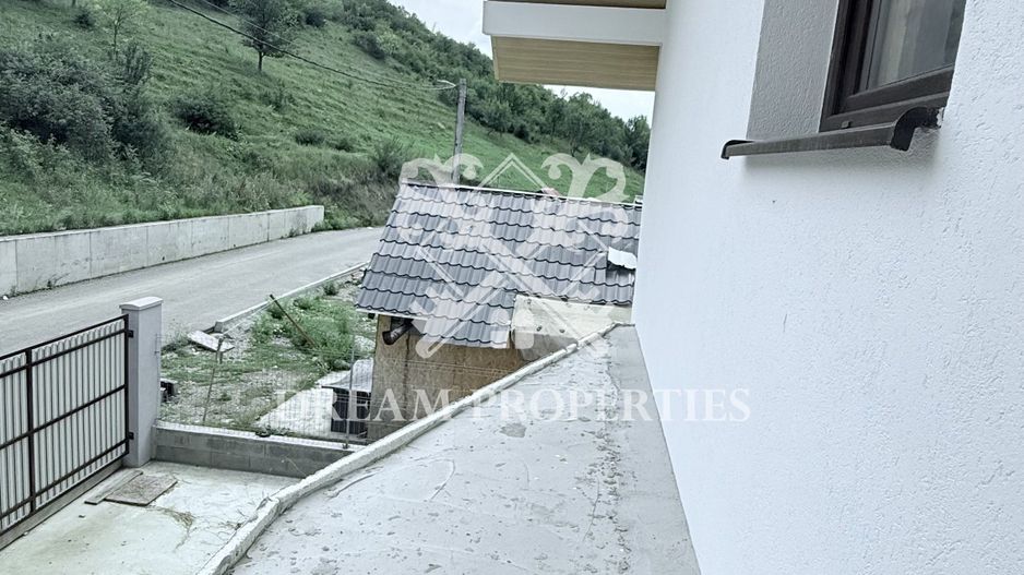 Casa individuala 5 camere, 2 bai, 120 mp, teren 300 mp, Sannicoara - Poză 18