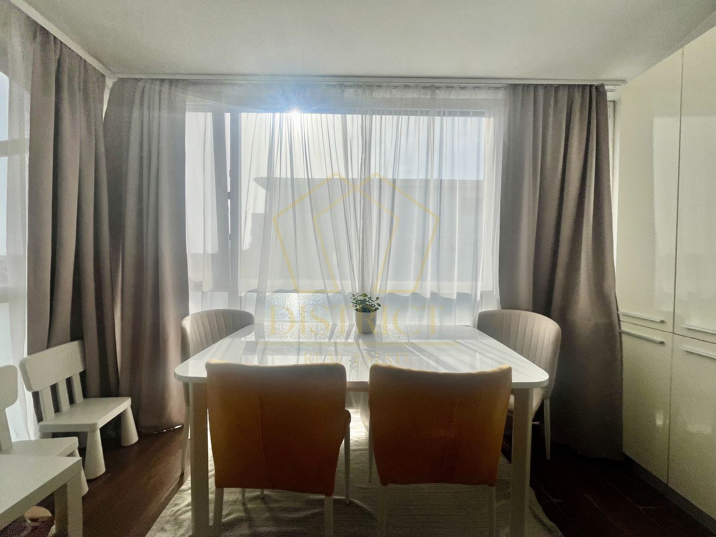 Apartament superb cu 3 camere, complet mobilat si utilat I Braytim - Poză 3