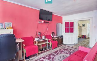 Casă la doar 6km de graniță cu România - Poză 6