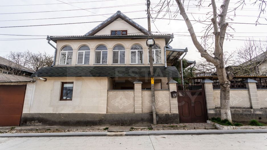 Vânzare, casă, 150 mp + 10 ari, str. Viilor, Durlești - Poză 1
