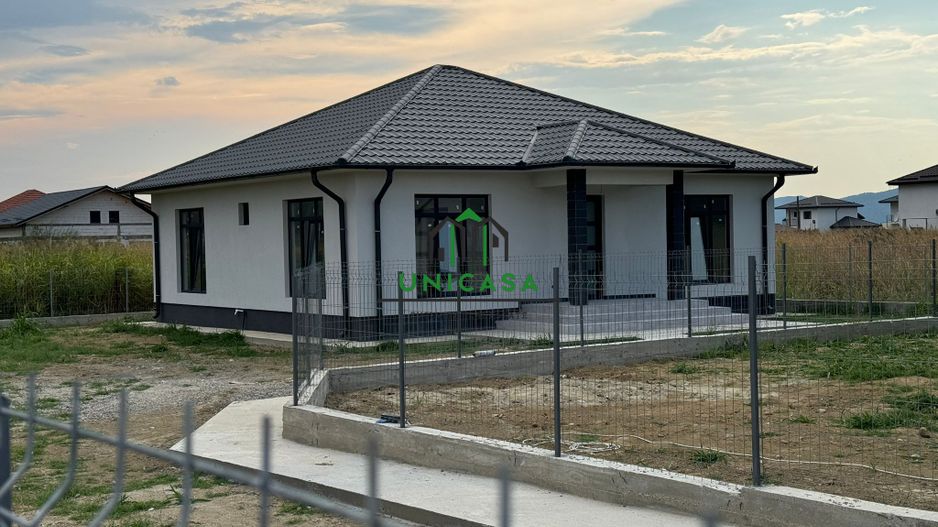 Casa Budesti-3 camere - Poză 2