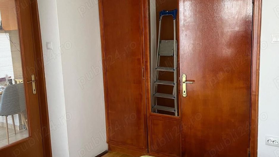 Vanzare Apartament 2 camere , etaj 3, centrală, mansardă și boxă - Cotroceni - Poză 8