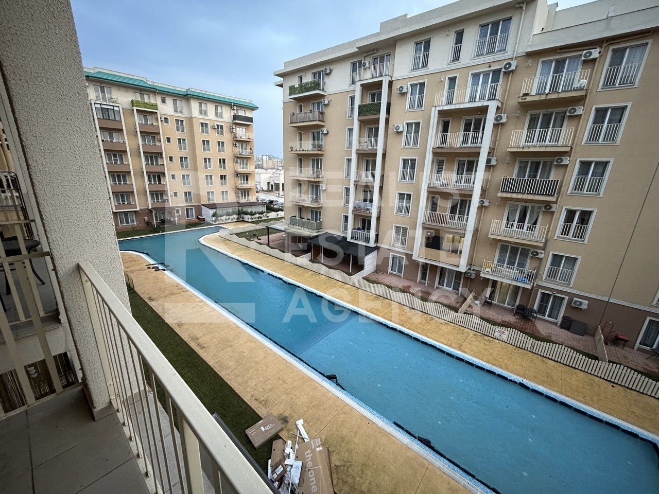 Apartament cu 2 camere, Cosmopolis, mobilat și utilat, loc de parcare - Poză 12