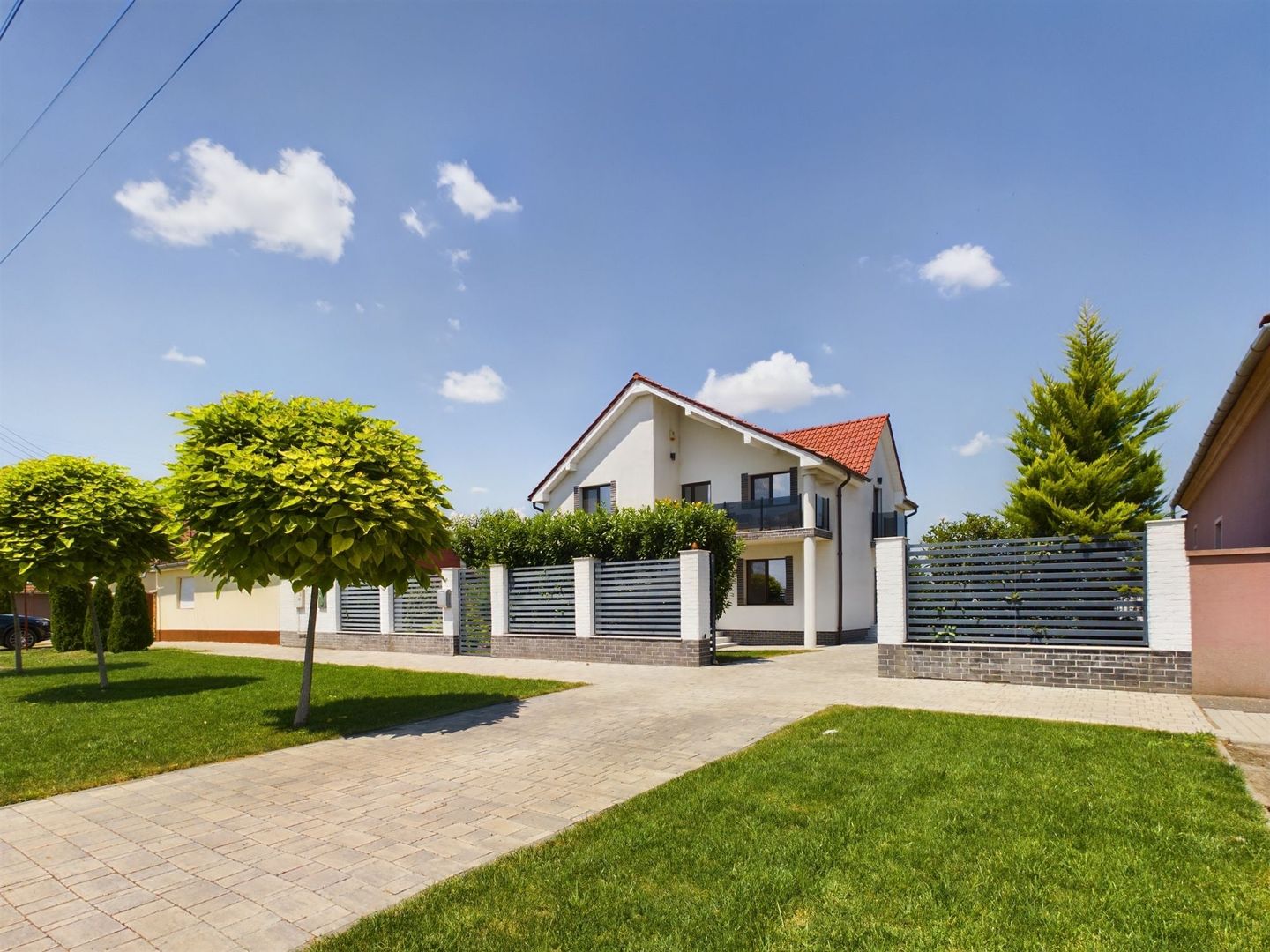 Vilă modernă cu 5 camere în Curtici - Poză 19