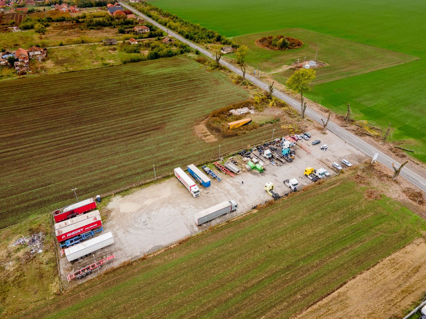 Teren 5060 mp cu parcare amenajată - Poză 3