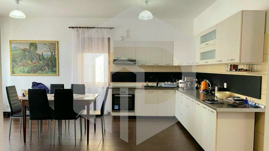 Casa individuala- 4 camere+garaj+pivnita+pod. -Langa Mall - Poză 2