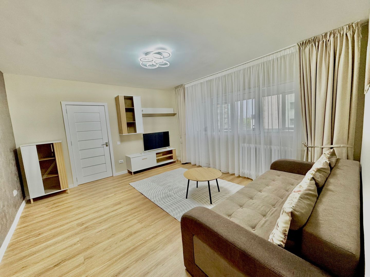 COLENTINA | Chirie 3 Camere | Boiler - Poză 1