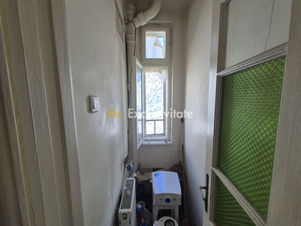 Apartament sic intr-un bloc vila interbelica - Poză 9