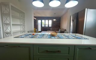 De inchiriat-Apartament cu 4 camere, Garaj și Parcare | Zona Centrala - Poză 3