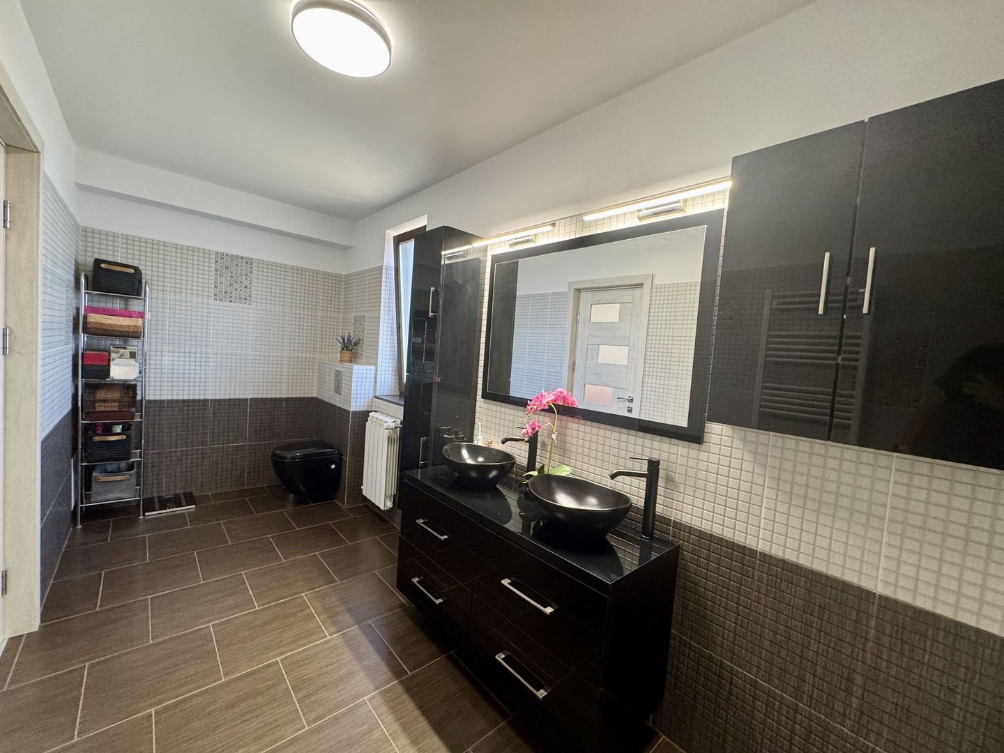 Berceni - VILĂ UNICAT, spațioasă, curte 1.000 mp, la 7 min metrou - Poză 15