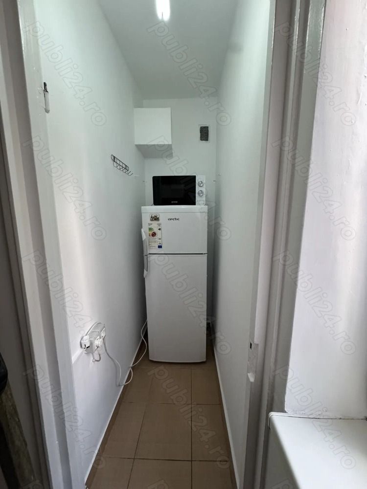 GARSONIERA - DRUMUL TABEREI, MOBILAT MODERN, BUCATARIE INCHISA - Poză 8