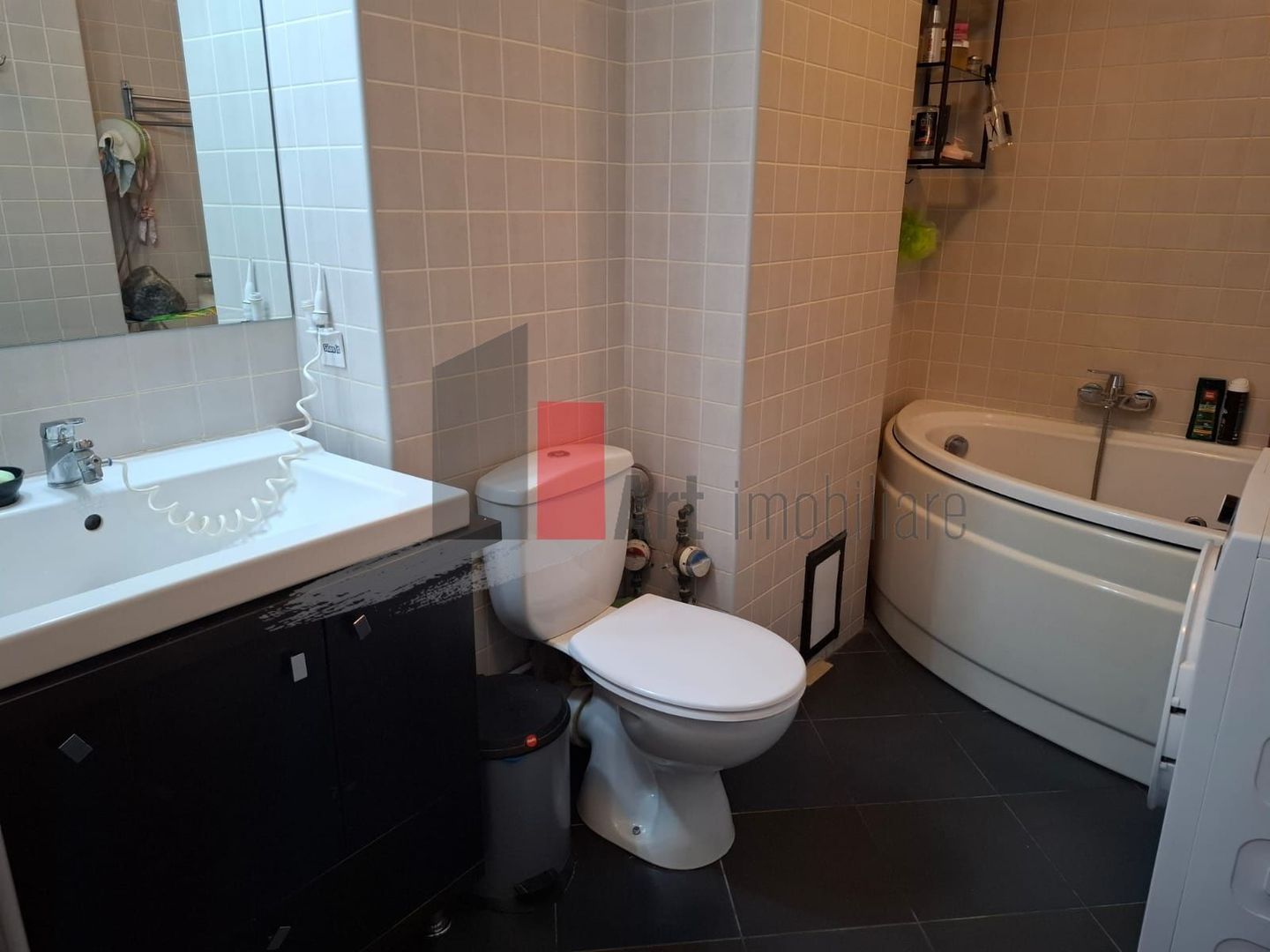 Vânzare apartament 3 camere Obregia - Poză 3