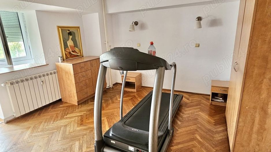 B-dul Unirii, Tribunal, 2 camere decomandate, bloc monolit, direct proprietar - Poză 4