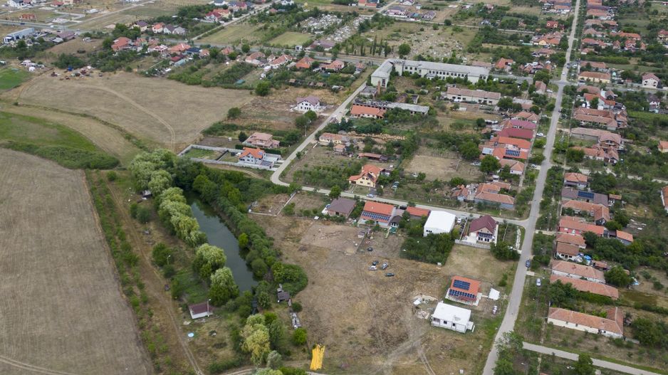 Teren de 7900 mp cu baltă de pescuit în Frumușeni - Poză 10