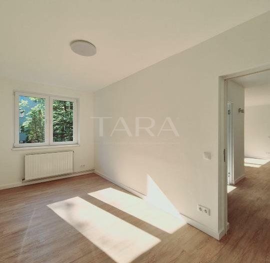 Apartament renovat, balcon mare, zonă verde liniștită, Iulius Mall. - Poză 6