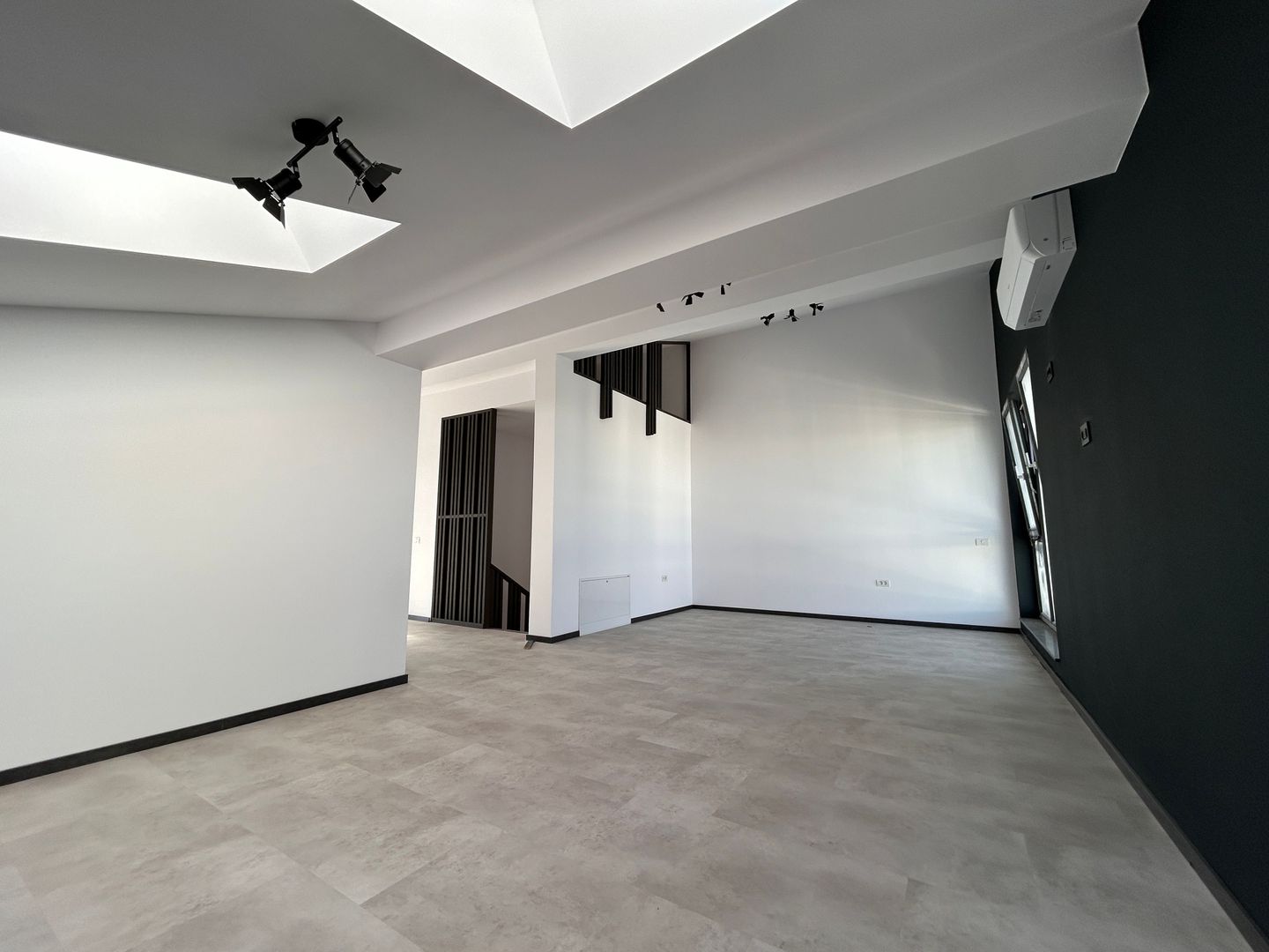 VILA NOUA | DUPLEX | MATEI MILLO | PIPERA - Poză 1