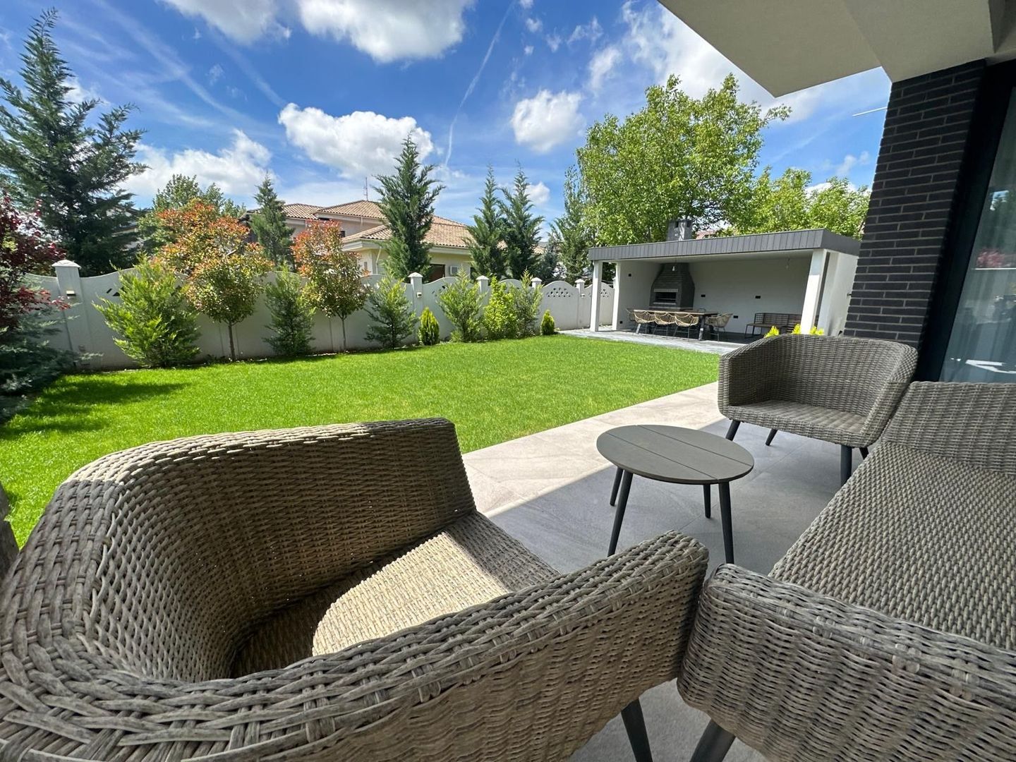 CASA MODERNA DE INCHIRIAT IN ZONA EROU IANCU NICOLAE PIPERA - Poză 6