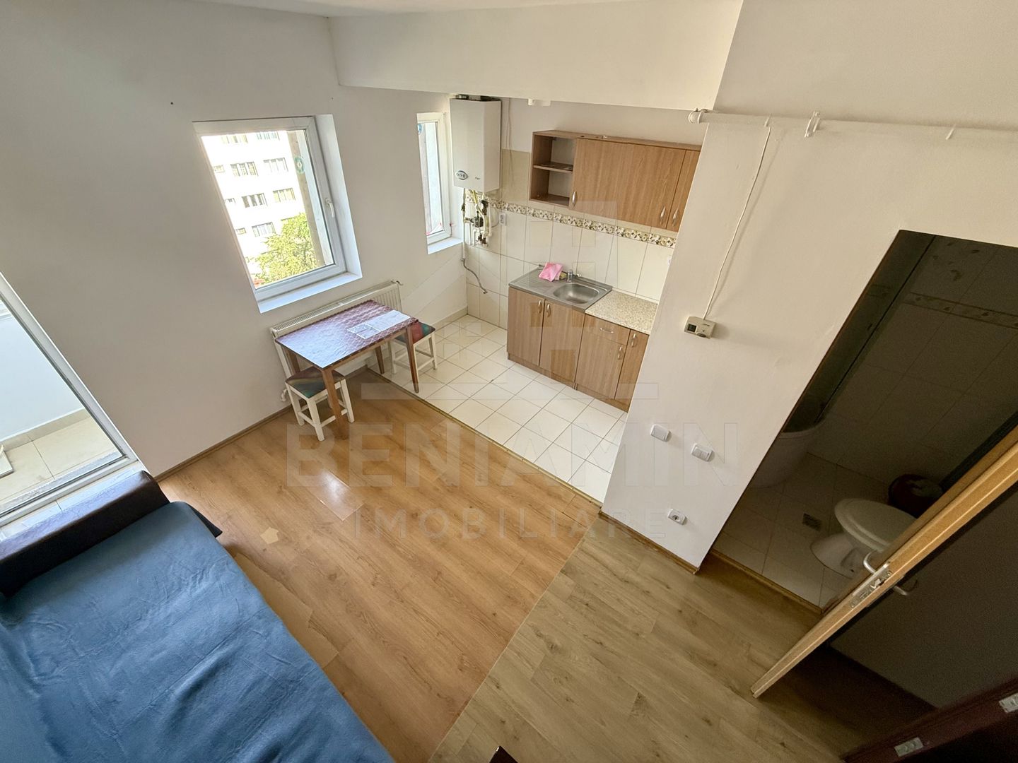 3 camere - 55mp - 2010 - centrala proprie - zona Garii - Poză 1