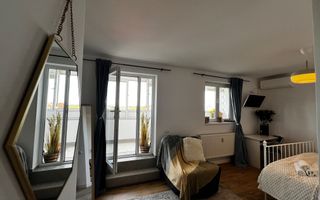 Studio renovat | Piata Victoriei | Terasă 10 mp | Fără risc seismic - Poză 4