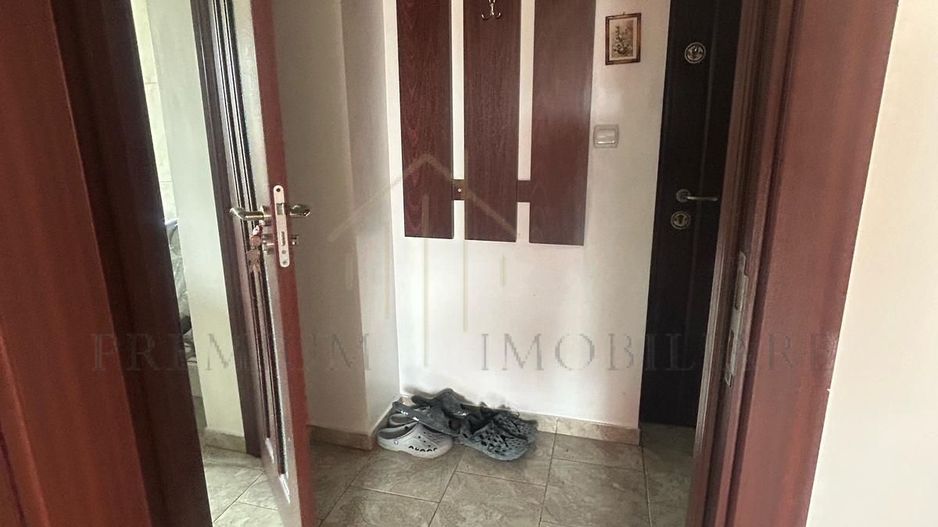 De vanzare apartament 2 camere zona Judecatorie Onesti - Poză 7