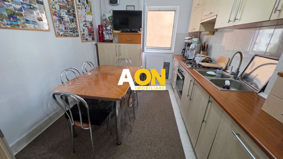 Apartament 4 Camere, 2 Bai, Etaj 3, Zona Cetate - Poză 15