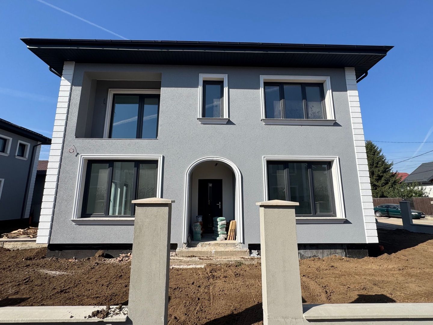 Vila Tunari CENTRAL, 140m2 si curte mare - Poză 4