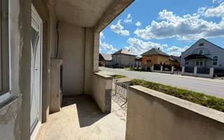 Apartament cu 3 camere | pe 2 niveluri | cu garaj | zona centrala | sat Arinis - Poză 15