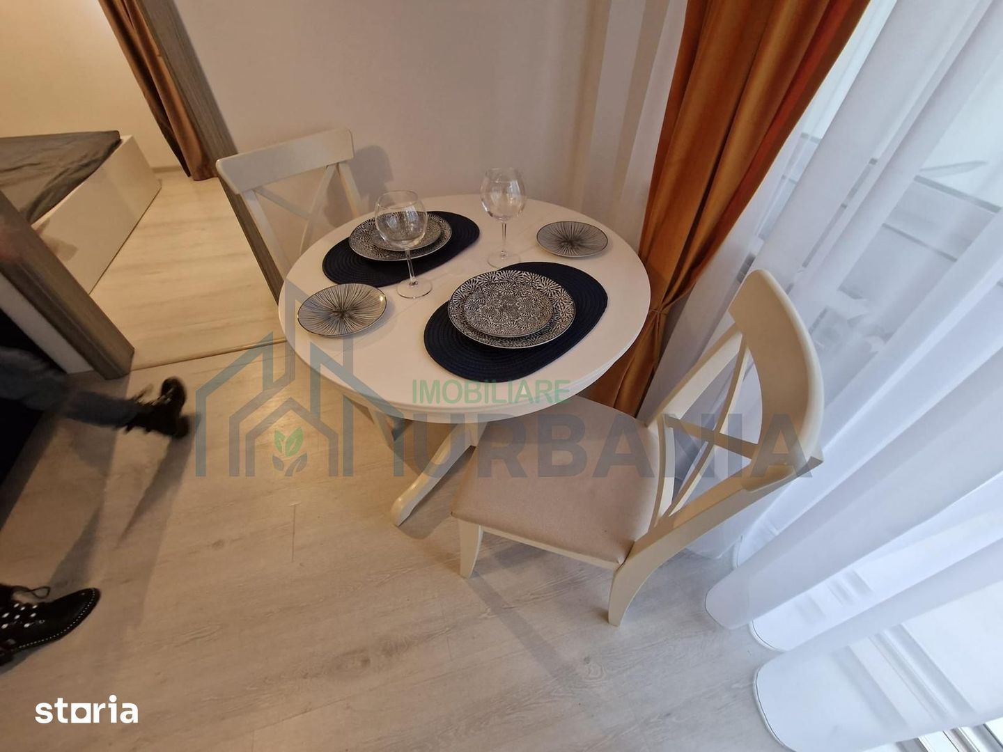 Apartament 2 camere de închiriat în Alexandru cel Bun, renovat integral și mobilat modern - Poză 5