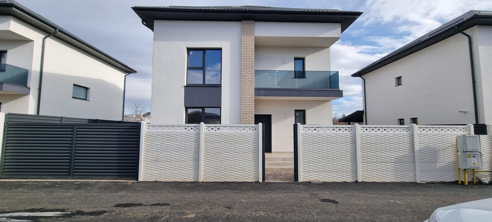 Vilă NOUĂ | Curte 400 mp | Mansardă pe placă | Lângă Parc Ghidigeni - Poză 46