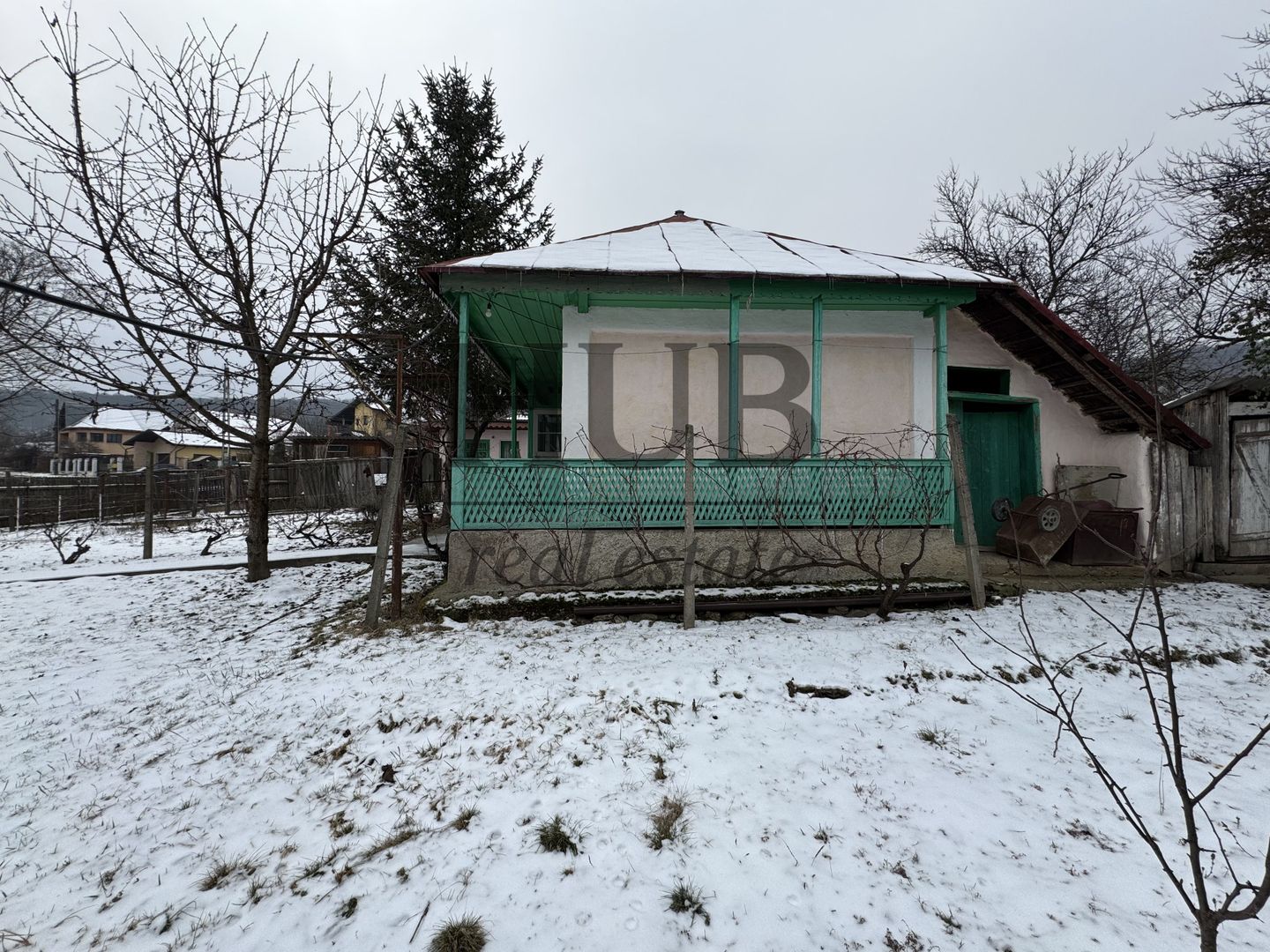casa batraneasca situata in Hemeius - de vanzare - Poză 6