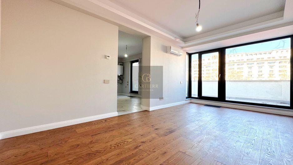 2 CAMERE + TERASĂ LA ETAJ | PALATUL PARLAMENTULUI | COMISION 0 - Poză 10