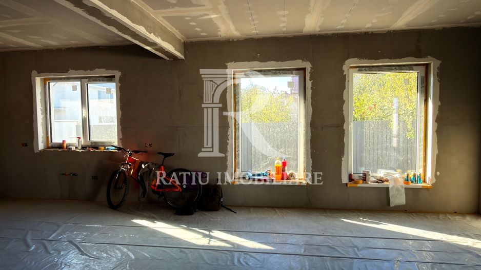 Casă 4 camere | Terasă | Curte | Sântandrei - Poză 11