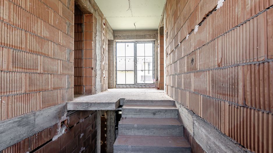 Construcție nouă, parțial finalizată, cu proiect aprobat în Aradul Nou - Poză 12