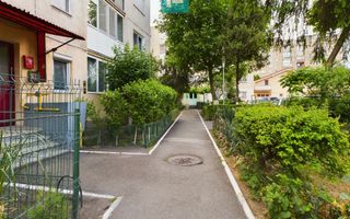 Apartament de vânzare cu 3 camere în Vlaicu - Poză 11