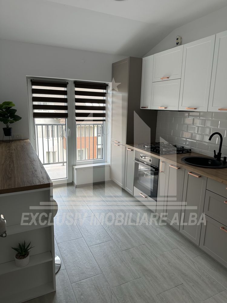 Apartament 3 camere, bloc nou, zona Centru, ultrafinisat - Poză 4