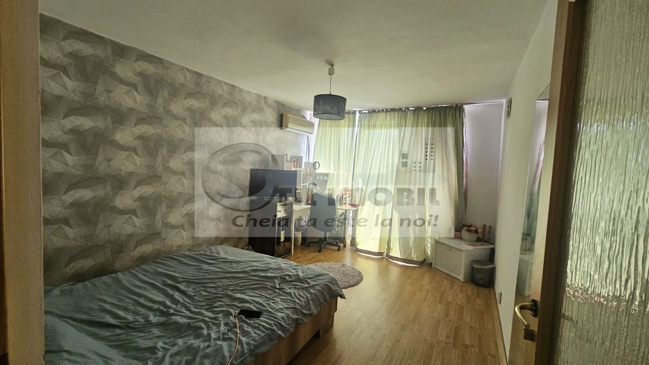 Apartament 3 camere decomandat - Podul Ros - Dedeman - Poză 1