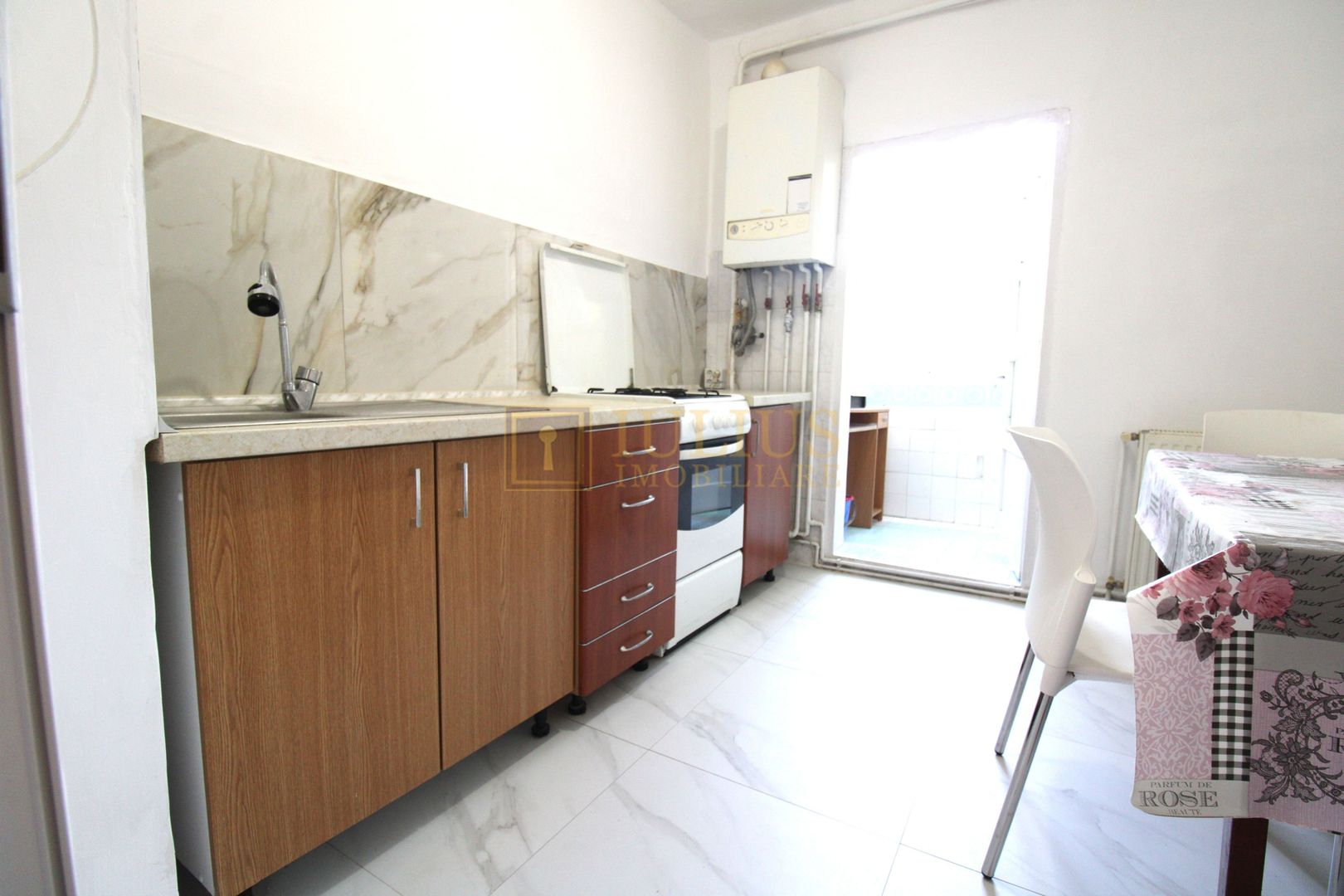 Apartament in zona Soarelui - Poză 8