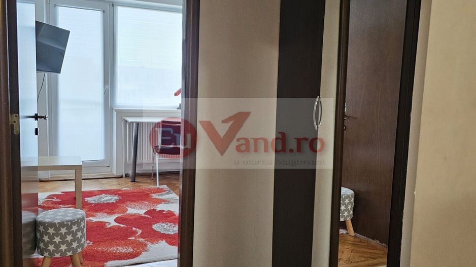 Apartament cu 3 camere, mobilat si utilat - Piata Centrala - Poză 10
