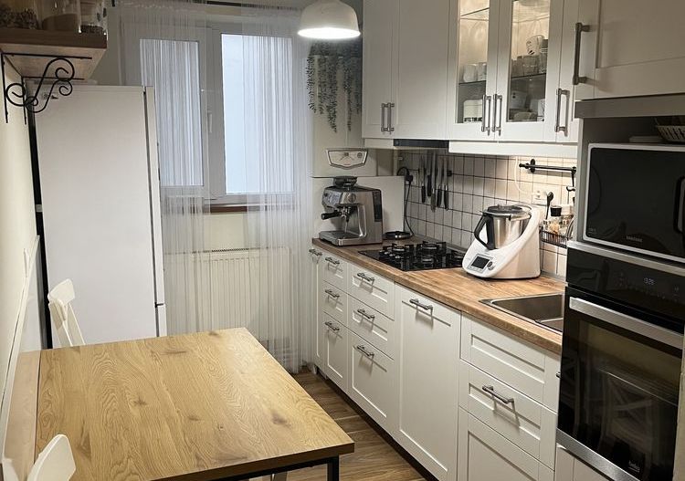 Apartament 3 camere zona Tractorul - Poză 1