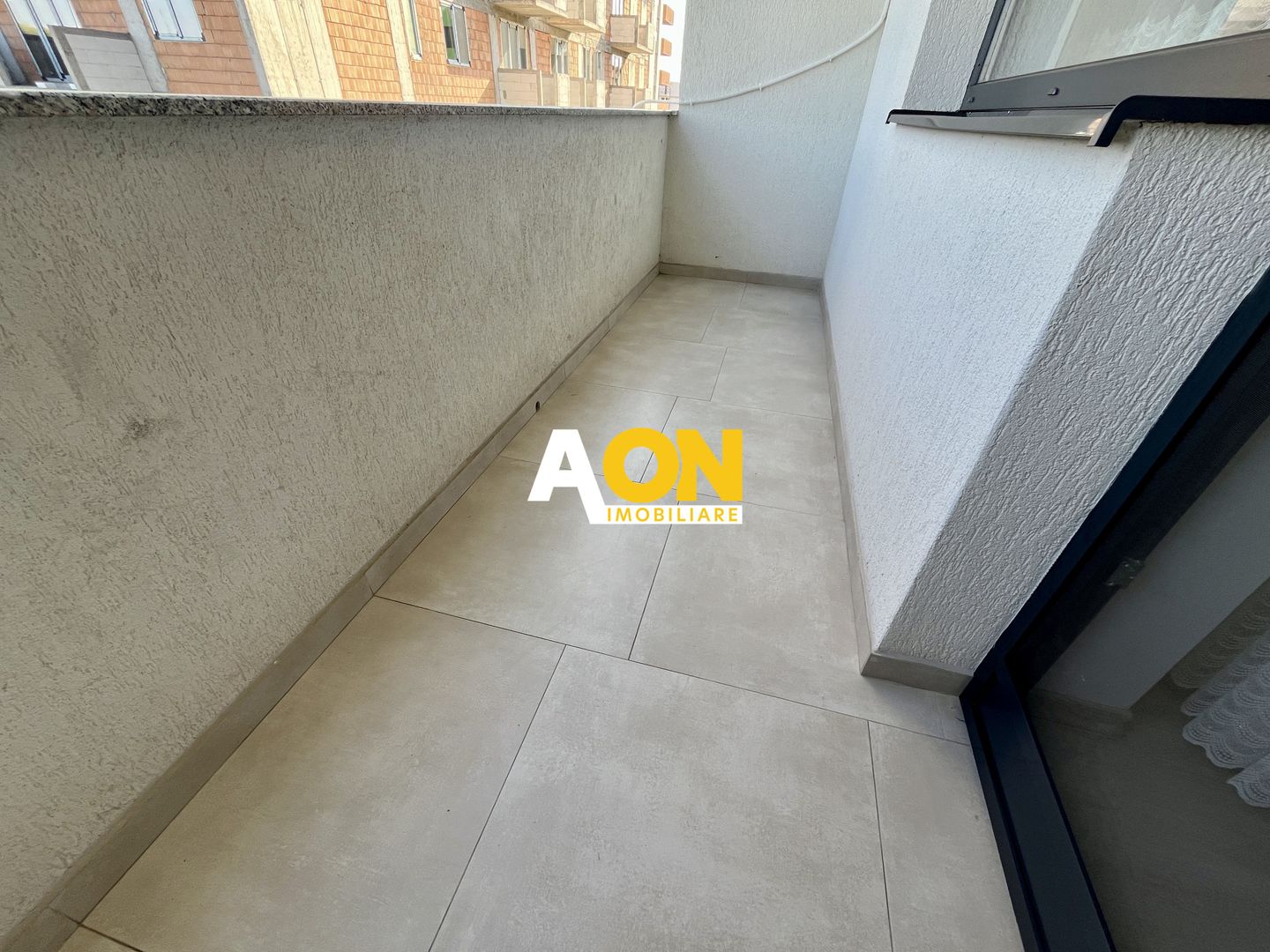 Apartament cu 3 Camere, Bloc Nou, Etaj 1, Zona Centru - Poză 12