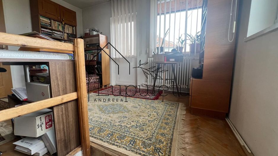 Casă de Vanzare | 200 MPU | Teren 305 MPU | Ultracentral - Poză 32