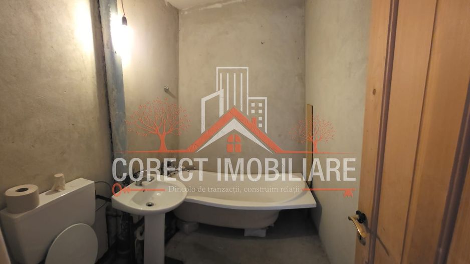 Apartament 4 camere – 70 mp utili + pod 30 mp – Etaj 5 – Preț 48.000 € - Poză 5