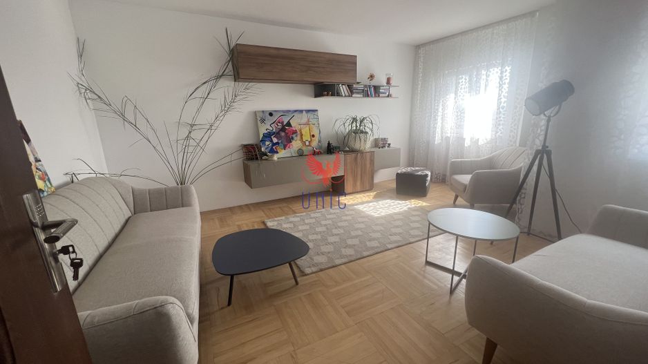 Apartament 3 camere 1 Mai M-uri zona Ciuperca - Poză 2